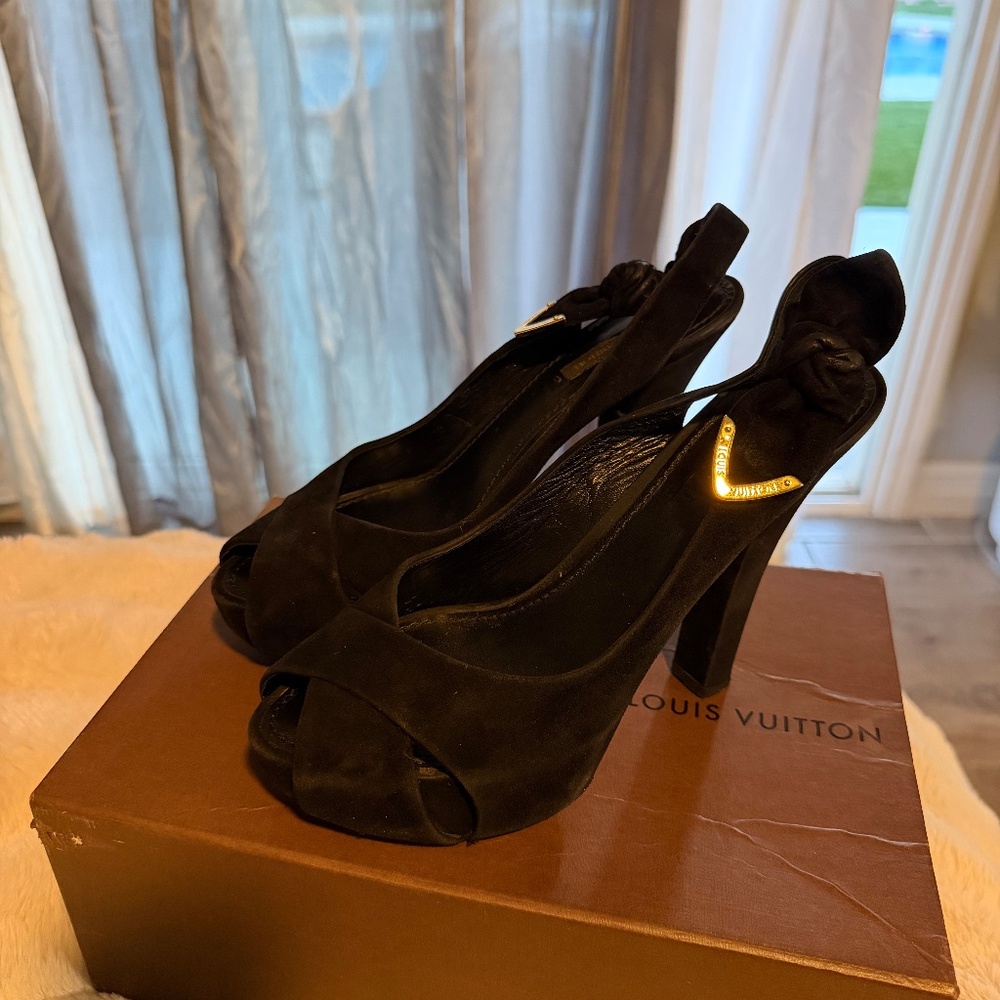 LOUIS VUITTON - Picture 14 of 16